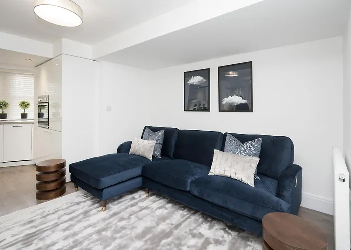 Sixtytwo By Serviced