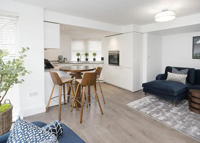 Sixtytwo By Serviced